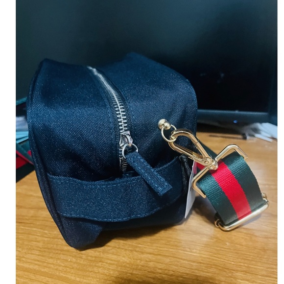 Prada bag - Picture 3 of 6